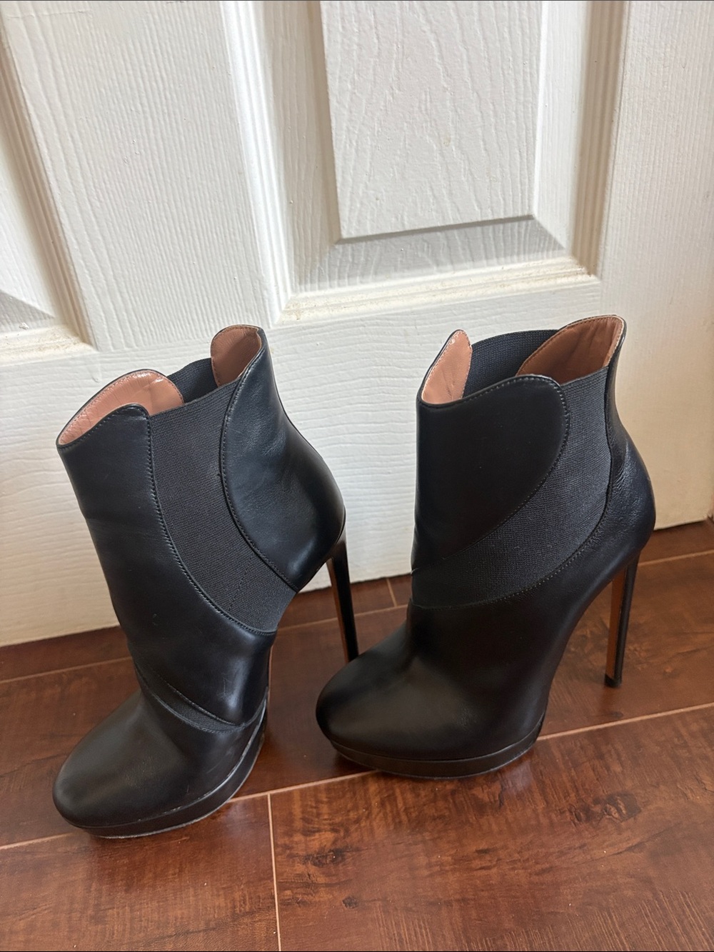 Alaïa Paris Black Women's High-Heel Platform Ankle Boots - Brand